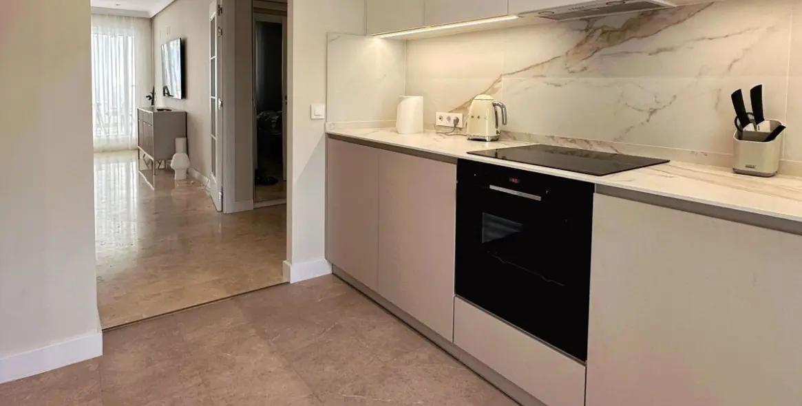 Долгосрочная аренда апартаментов на среднем этаже в Selwo 2