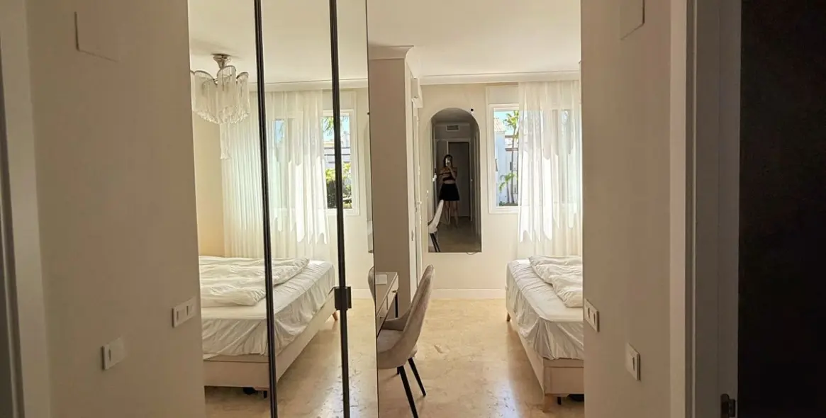 Долгосрочная аренда апартаментов на среднем этаже в Selwo 10