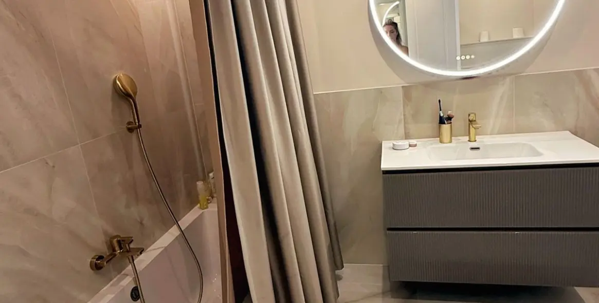 Долгосрочная аренда апартаментов на среднем этаже в Selwo 12