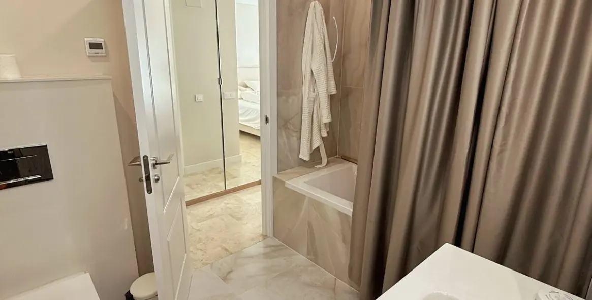 Долгосрочная аренда апартаментов на среднем этаже в Selwo 13