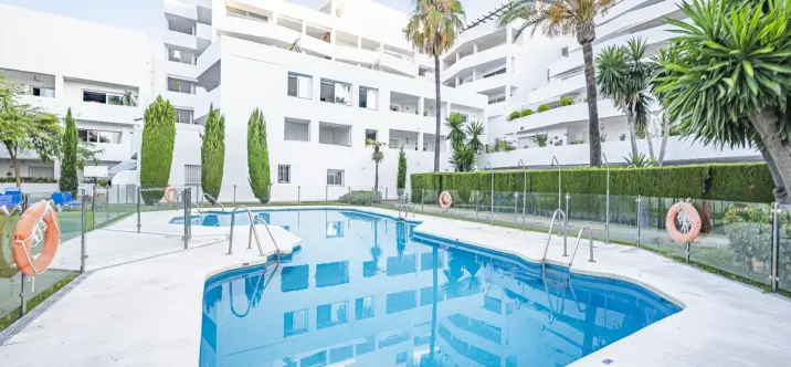 Long-term rent of ground floor apartment in Nueva Andalucía 0