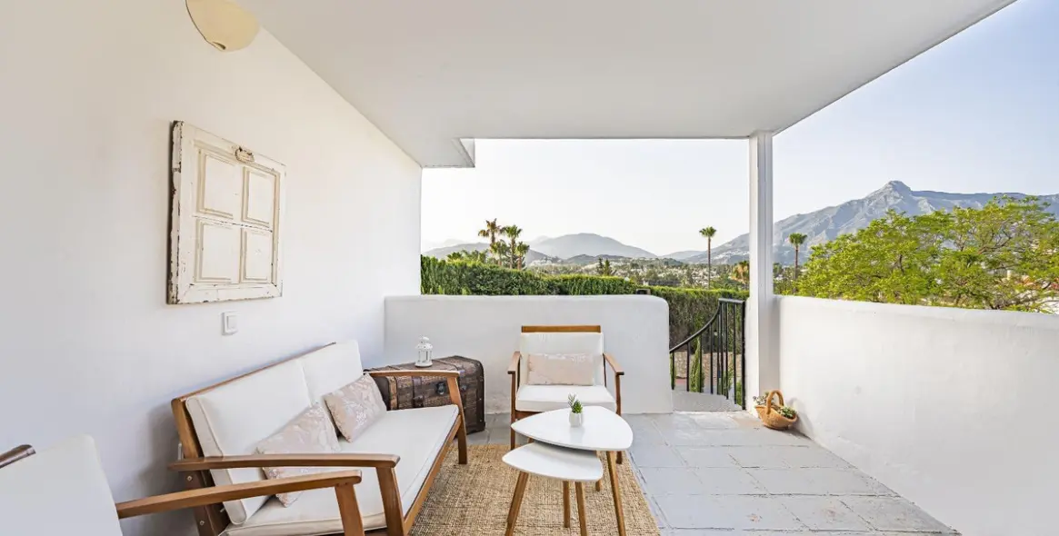 Long-term rent of ground floor apartment in Nueva Andalucía 4