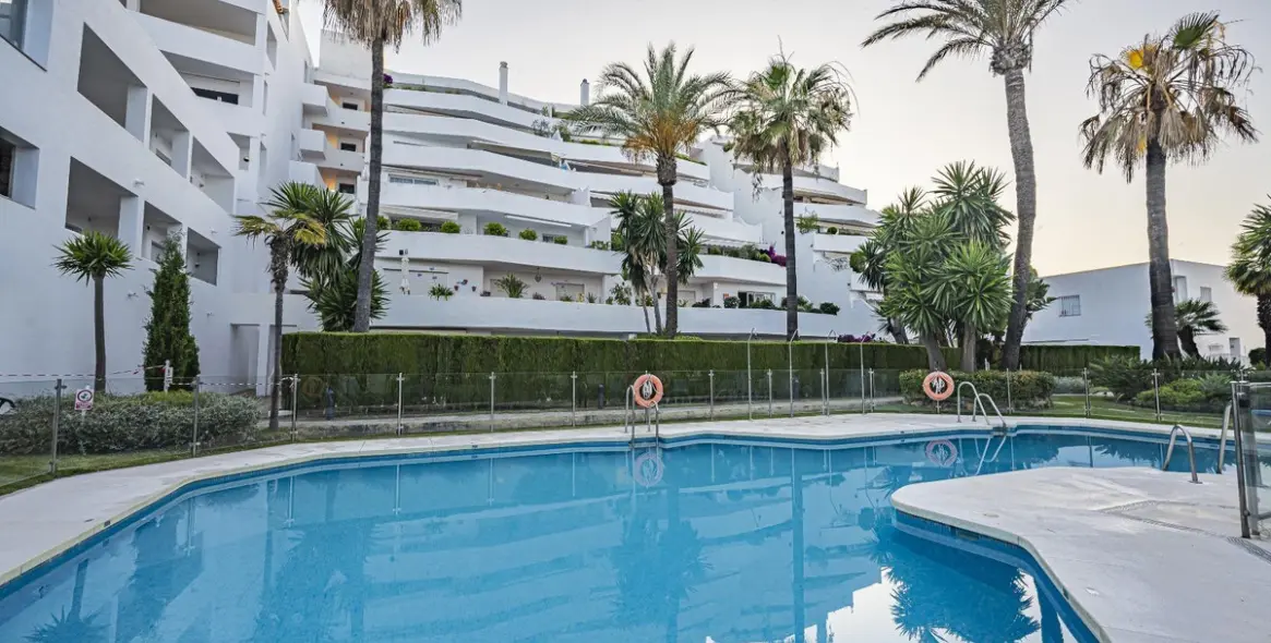 Long-term rent of ground floor apartment in Nueva Andalucía 6