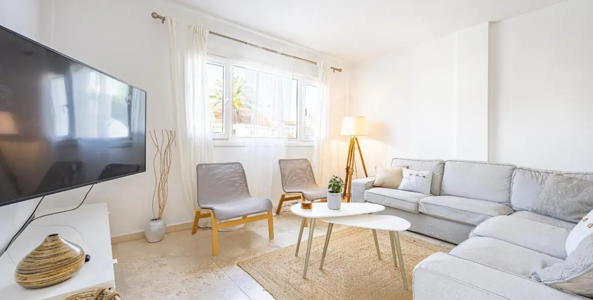 Long-term rent of ground floor apartment in Nueva Andalucía 19