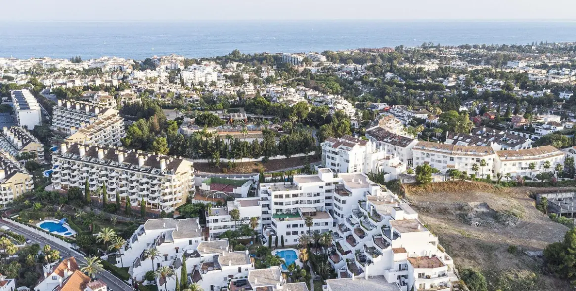 Long-term rent of ground floor apartment in Nueva Andalucía 23