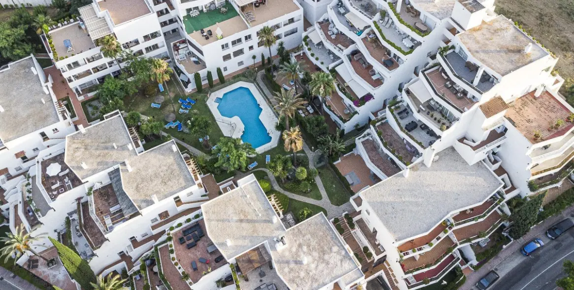 Long-term rent of ground floor apartment in Nueva Andalucía 26