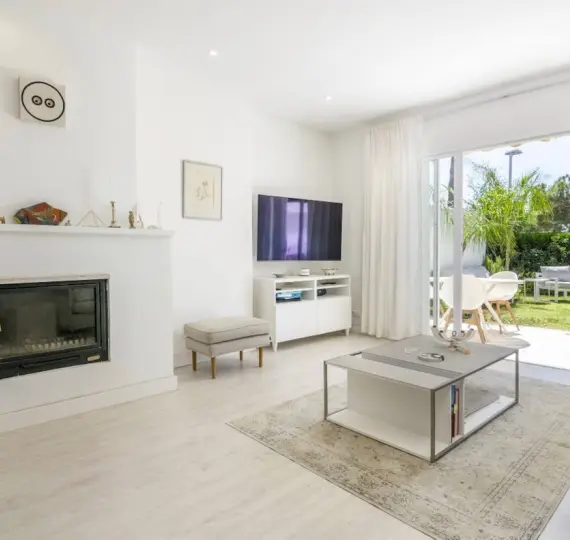 Long-term rent of townhouse in Nueva Andalucía