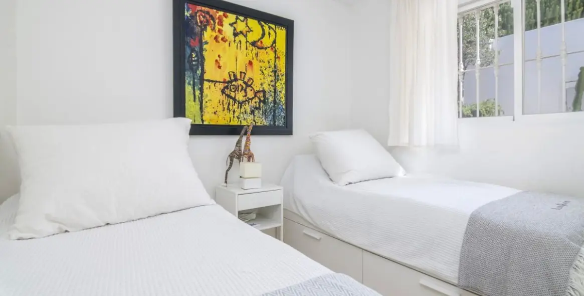 Long-term rent of townhouse in Nueva Andalucía 8