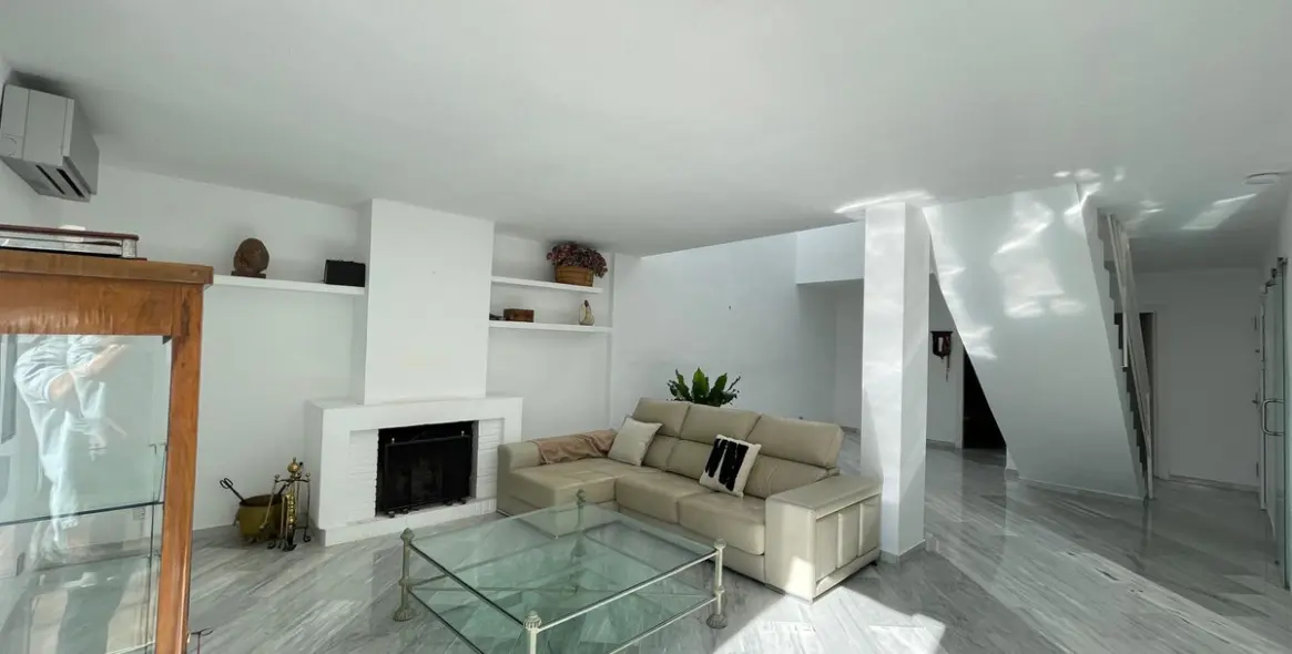 Long-term rent of townhouse in Estepona 7