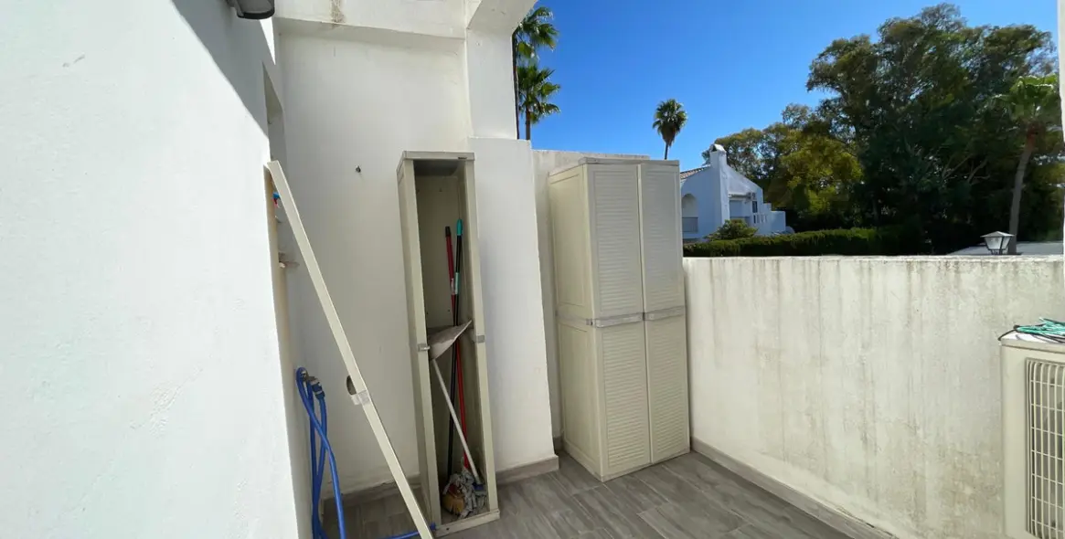 Long-term rent of townhouse in Estepona 11