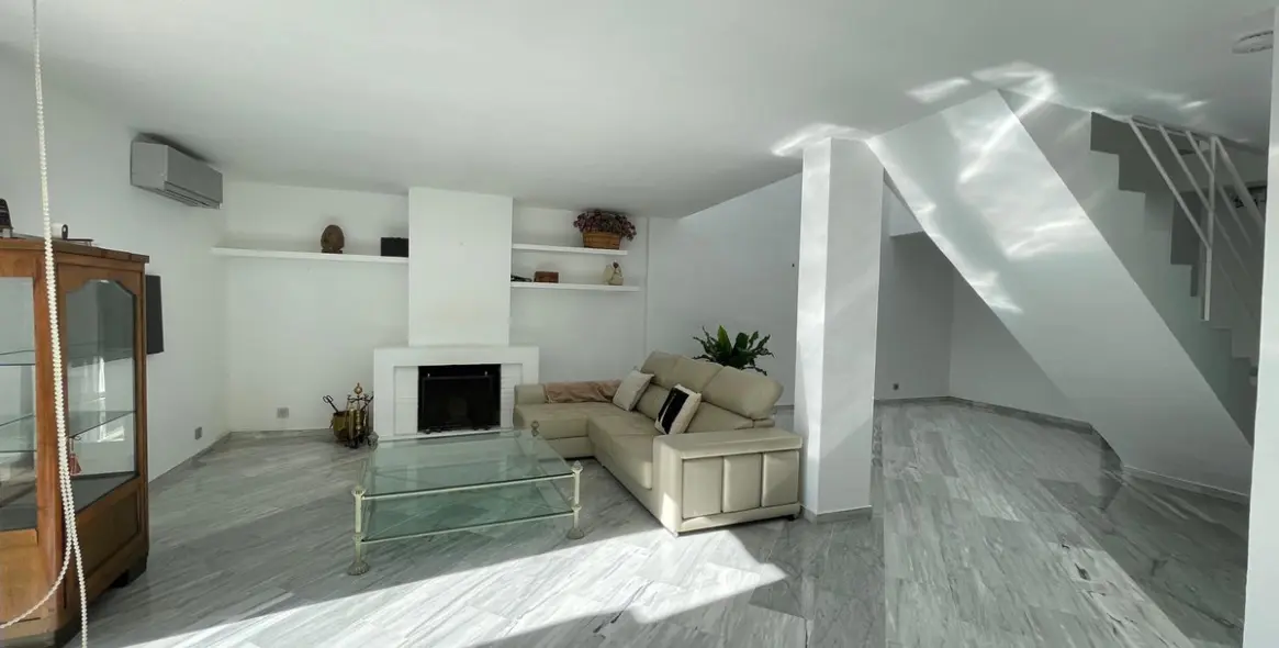 Long-term rent of townhouse in Estepona 12