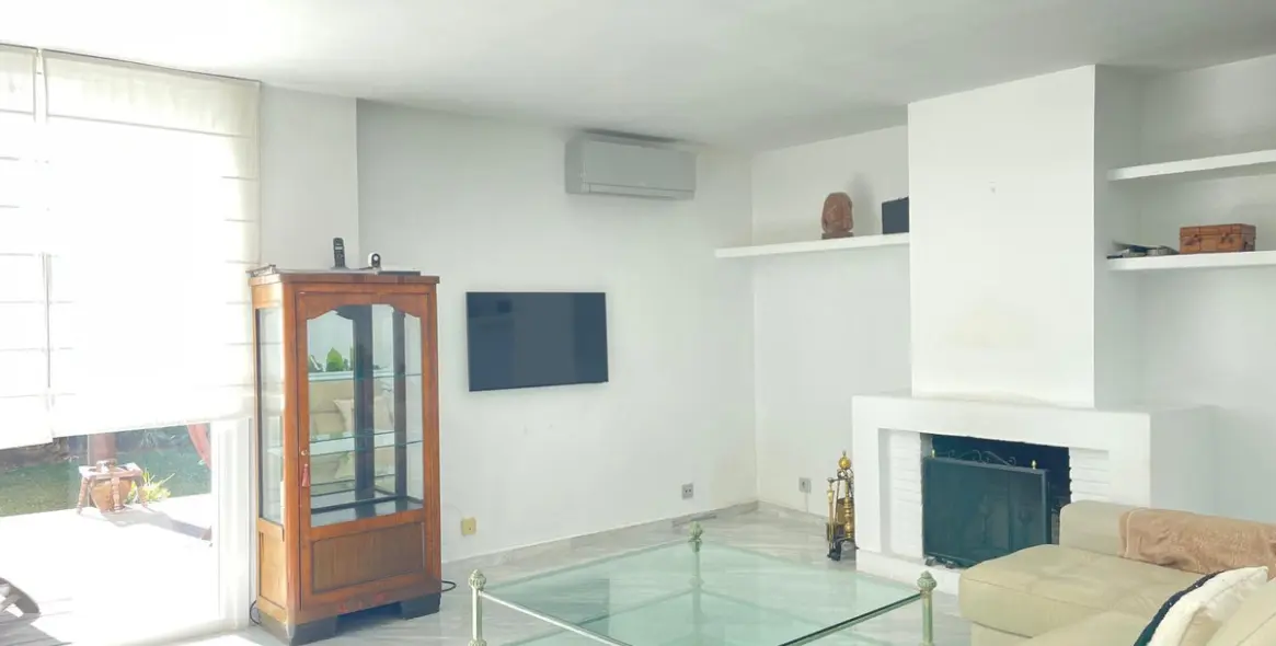 Long-term rent of townhouse in Estepona 13