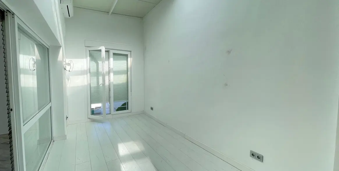 Long-term rent of townhouse in Estepona 14