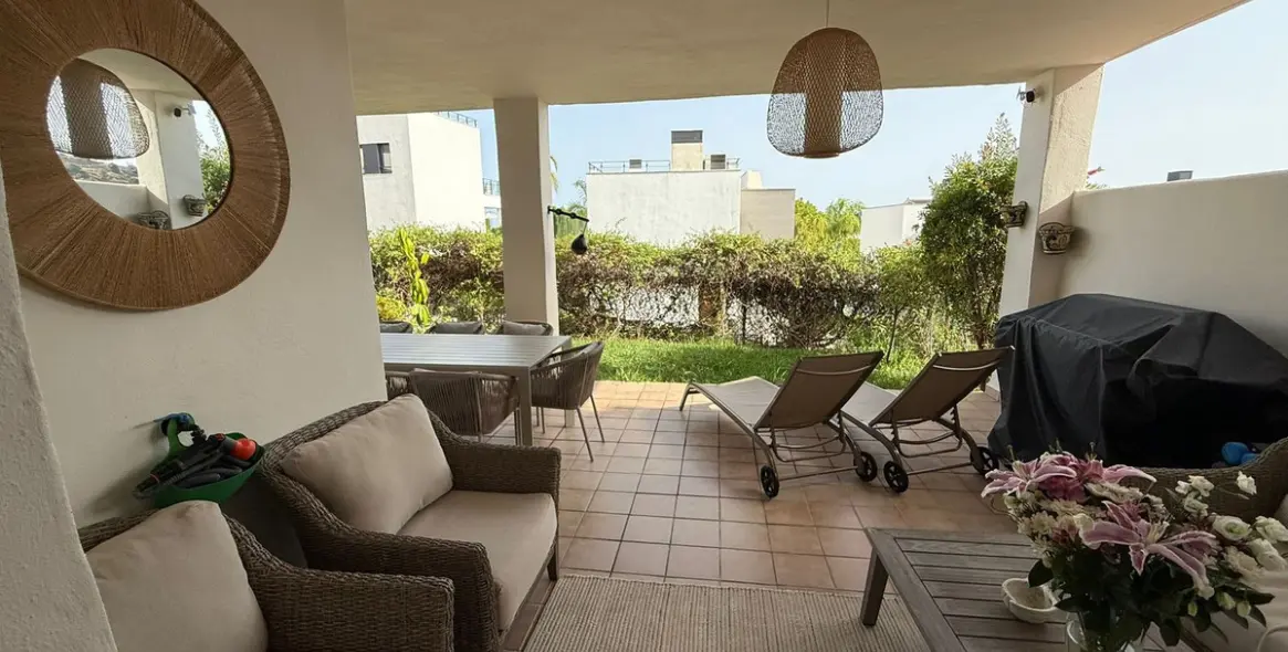 Long-term rent of ground floor apartment in Estepona 20