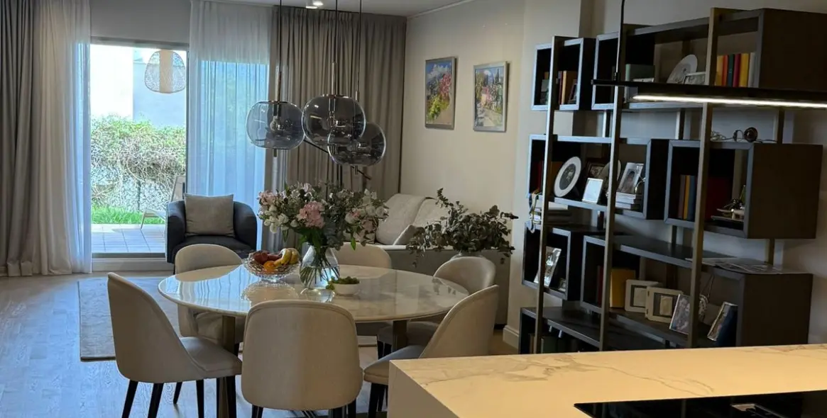 Долгосрочная аренда апартаментов на первом этаже в Estepona 31