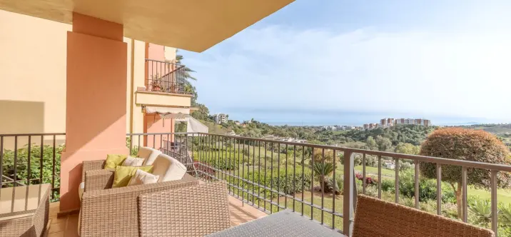 Long-term rent of ground floor apartment in Los Arqueros 0