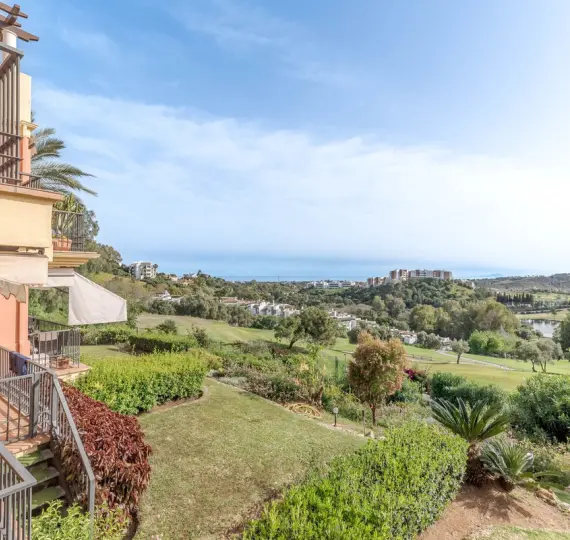 Long-term rent of ground floor apartment in Los Arqueros