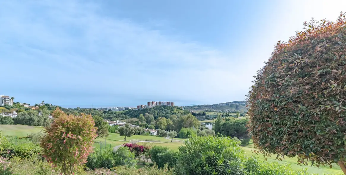 Long-term rent of ground floor apartment in Los Arqueros 6