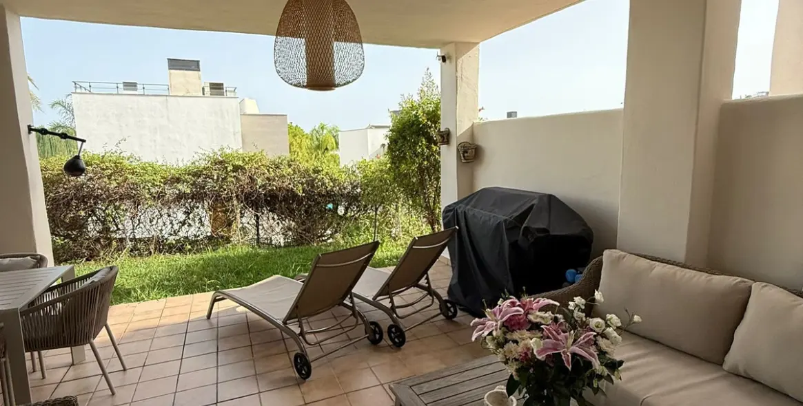 Long-term rent of ground floor apartment in Estepona 17