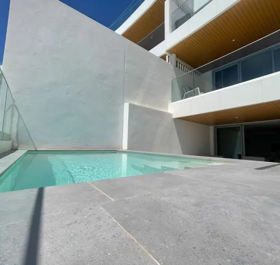 Долгосрочная аренда апартаментов на первом этаже в La Cala de Mijas