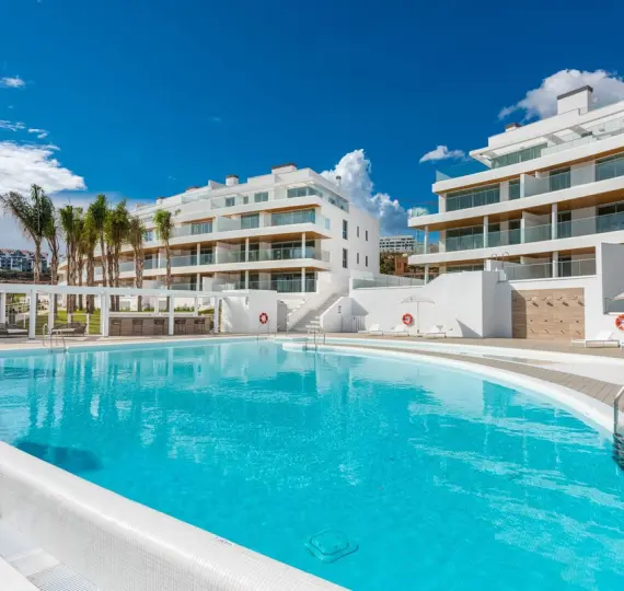 Долгосрочная аренда апартаментов на первом этаже в La Cala de Mijas