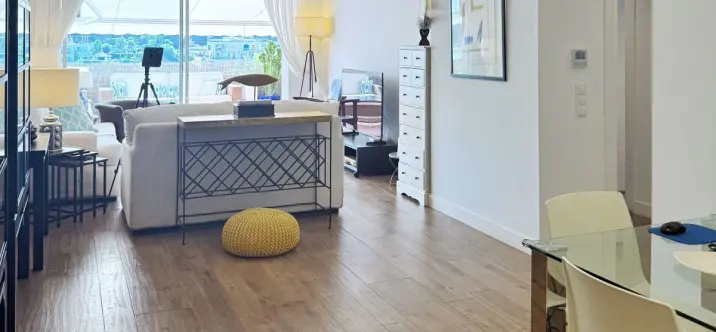 Долгосрочная аренда апартаментов на среднем этаже в La Quinta 4