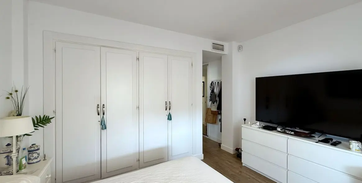 Long-term rent of middle floor apartment in La Quinta 10