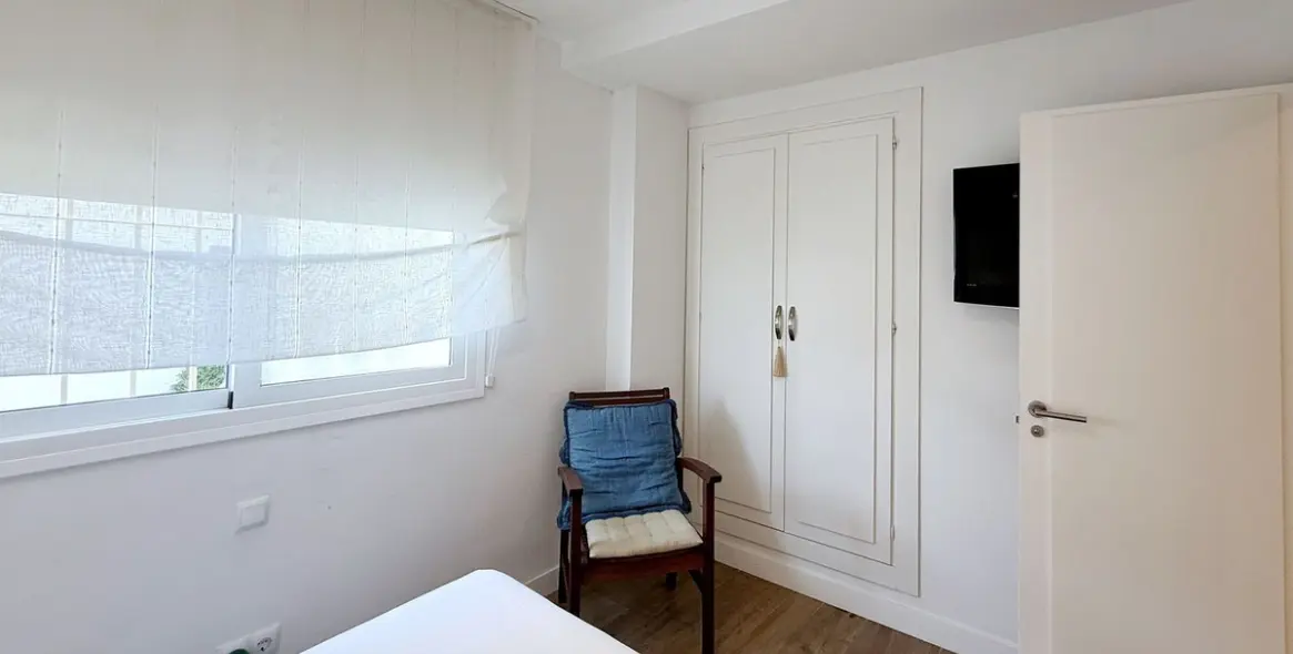 Long-term rent of middle floor apartment in La Quinta 12