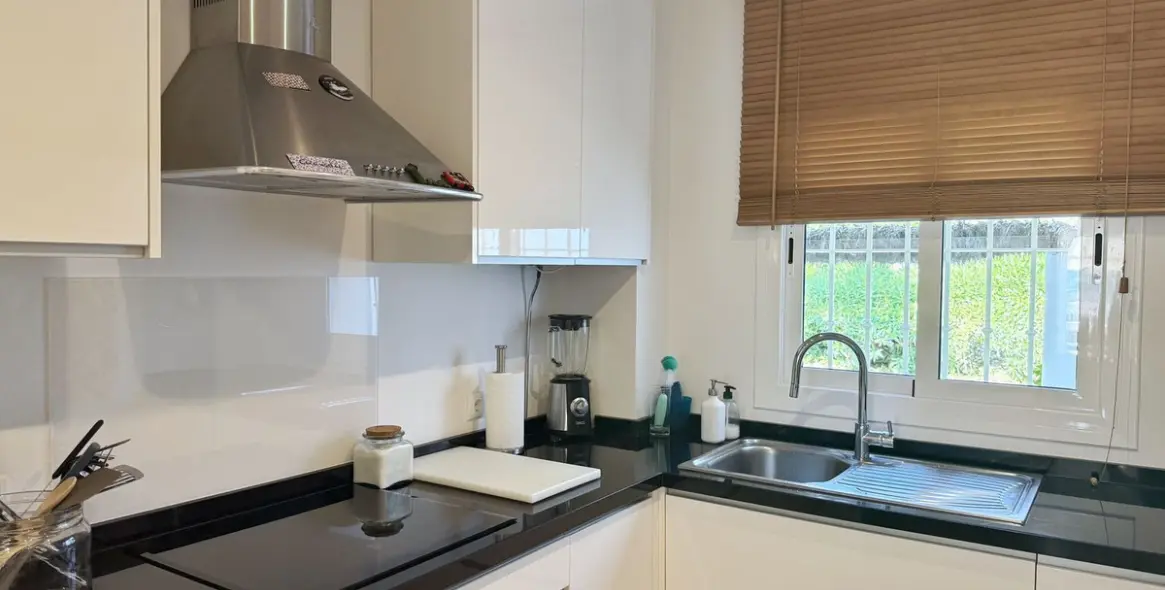 Долгосрочная аренда апартаментов на среднем этаже в La Quinta 8