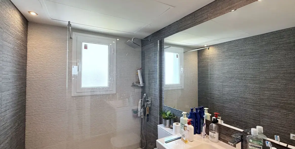 Долгосрочная аренда апартаментов на среднем этаже в La Quinta 17