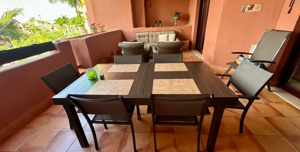 Продажа апартаментов на среднем этаже в Estepona 9