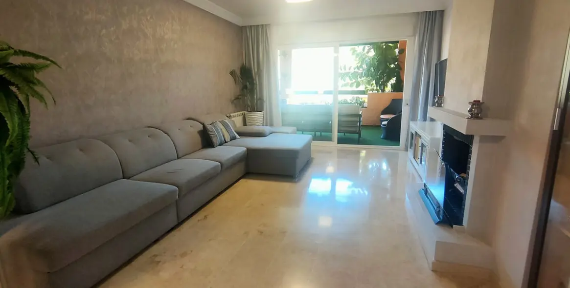 Long-term rent of penthouse duplex in Guadalmina Alta 3