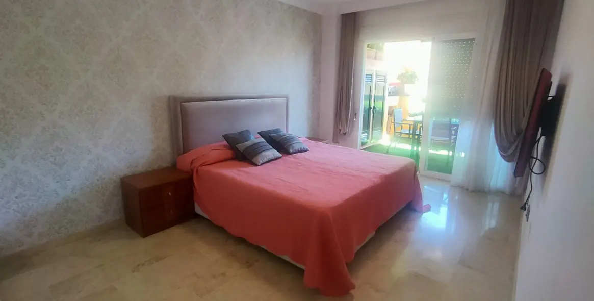 Long-term rent of penthouse duplex in Guadalmina Alta 7