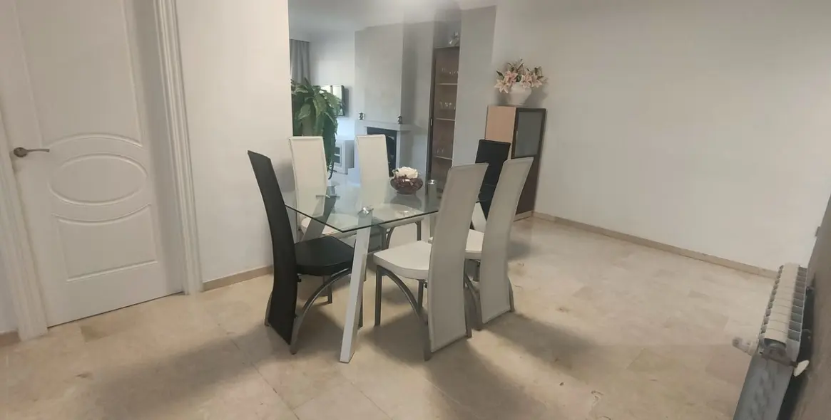 Long-term rent of penthouse duplex in Guadalmina Alta 10