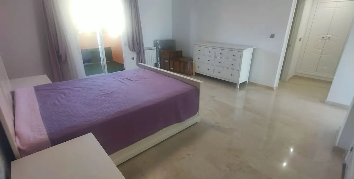 Долгосрочная аренда двухуровневого пентхауса в Guadalmina Alta 31