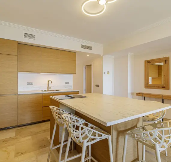 Долгосрочная аренда апартаментов на среднем этаже в Benahavís