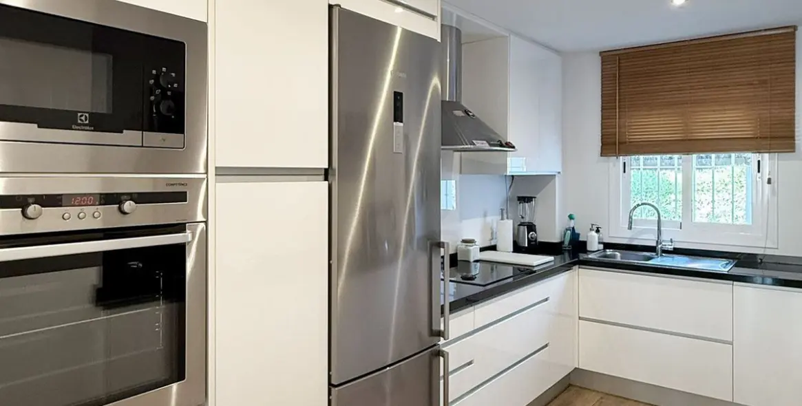 Долгосрочная аренда апартаментов на среднем этаже в La Quinta 12