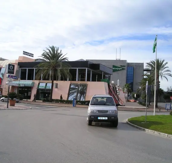 Long-term rent of office in Puerto Banús