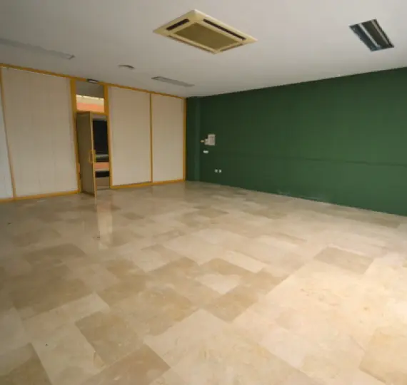 Long-term rent of office in Puerto Banús