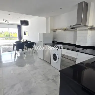 Long-term rent of middle floor apartment in Nueva Andalucía