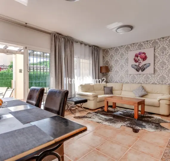 Short-term rent of townhouse in Calahonda