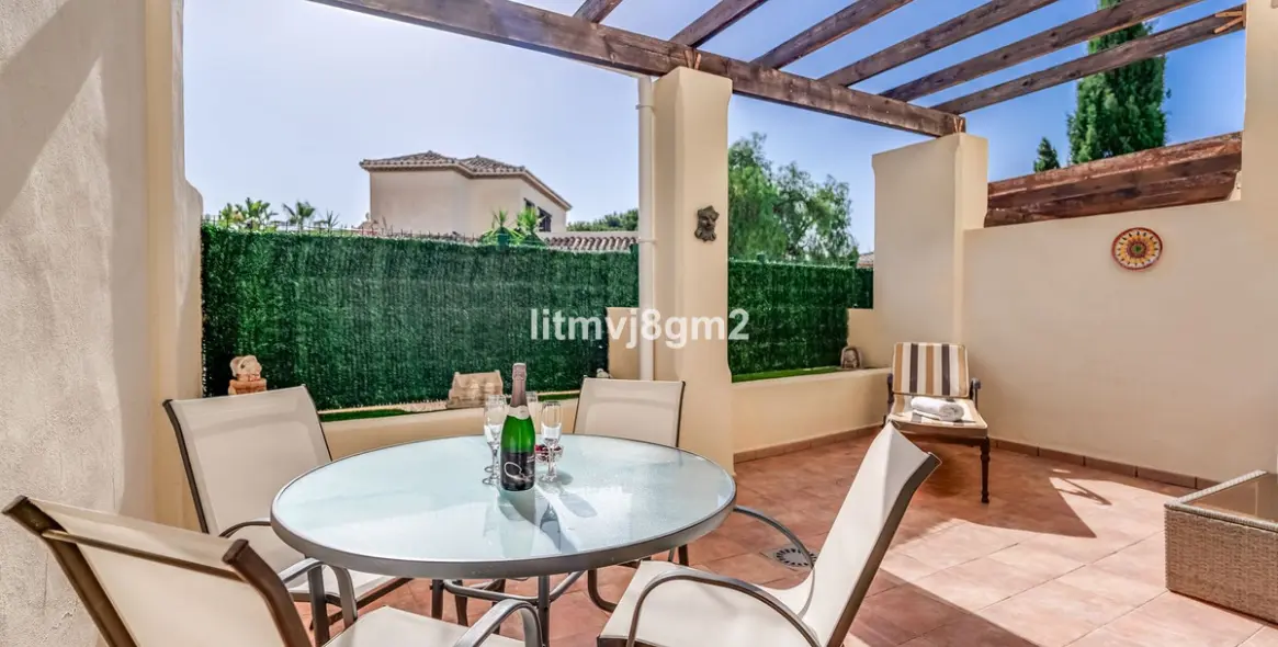 Short-term rent of townhouse in Calahonda 11