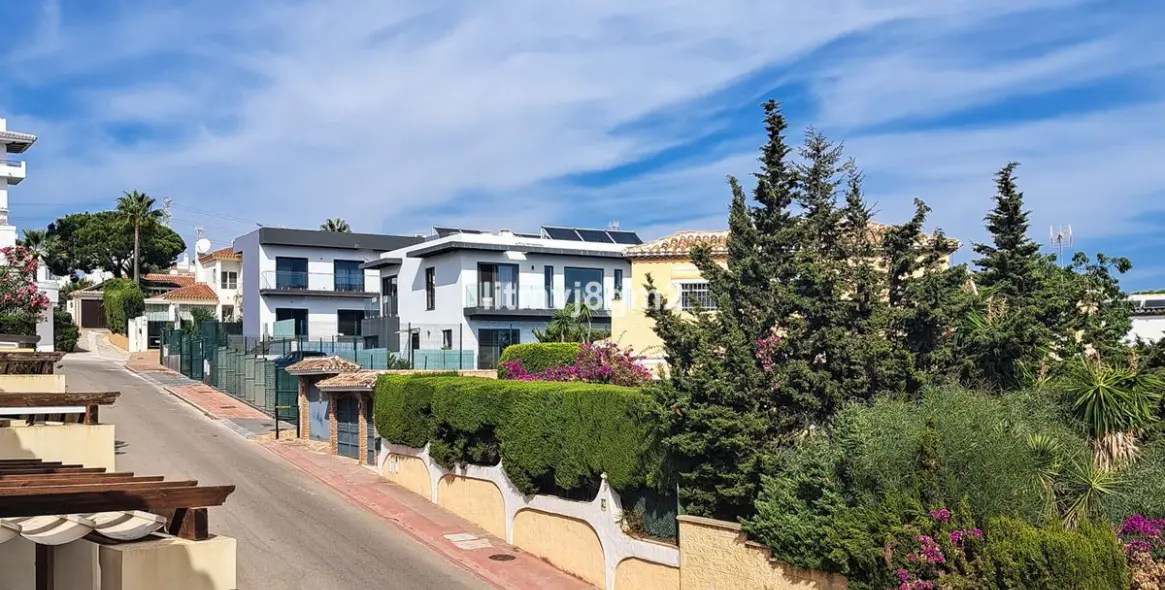 Краткосрочная аренда таунхауса в Calahonda 32