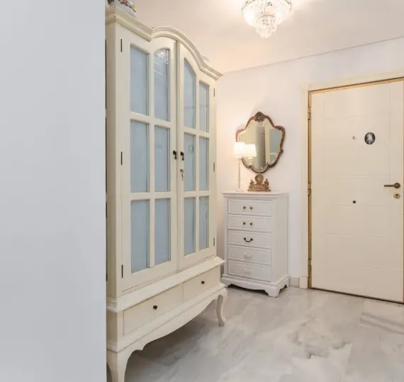 Alquiler a corto plazo de apartamento en planta baja en San Pedro de Alcántara