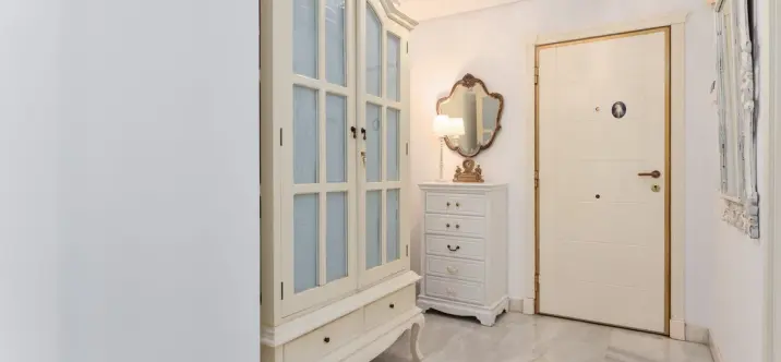 Alquiler a corto plazo de apartamento en planta baja en San Pedro de Alcántara 2