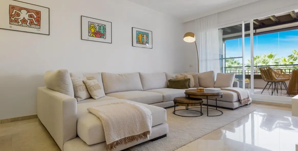 Long-term rent of penthouse in Estepona 19