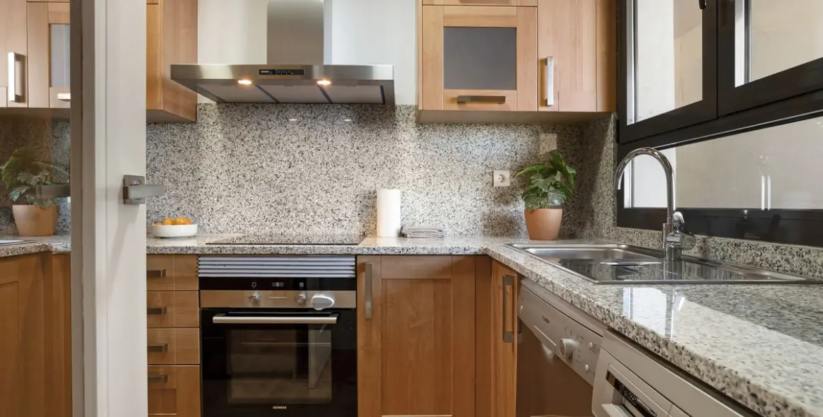 Долгосрочная аренда апартаментов на среднем этаже в Estepona 17