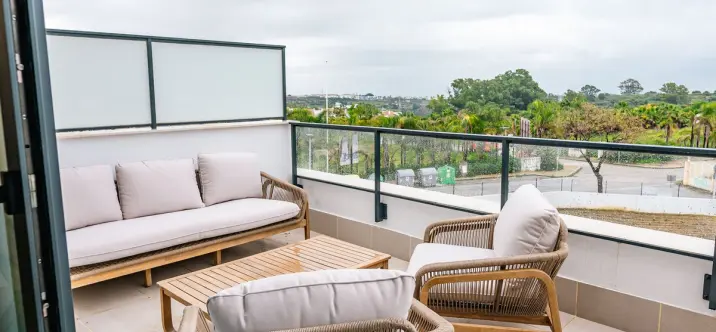 Long-term rent of penthouse in Selwo 1