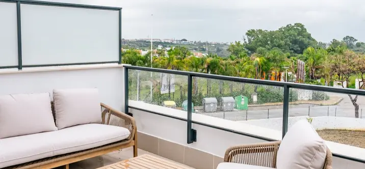 Long-term rent of penthouse in Selwo 2