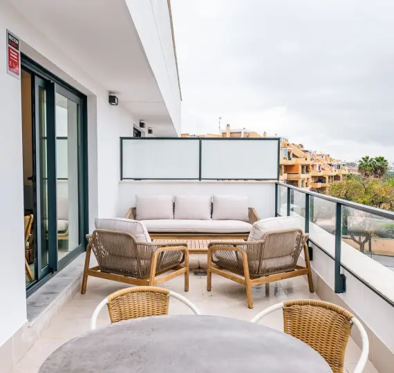 Long-term rent of penthouse in Selwo